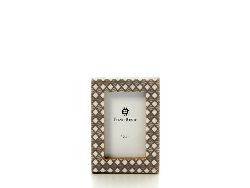 The Diamond Cut Frame, White Brown, 5x7