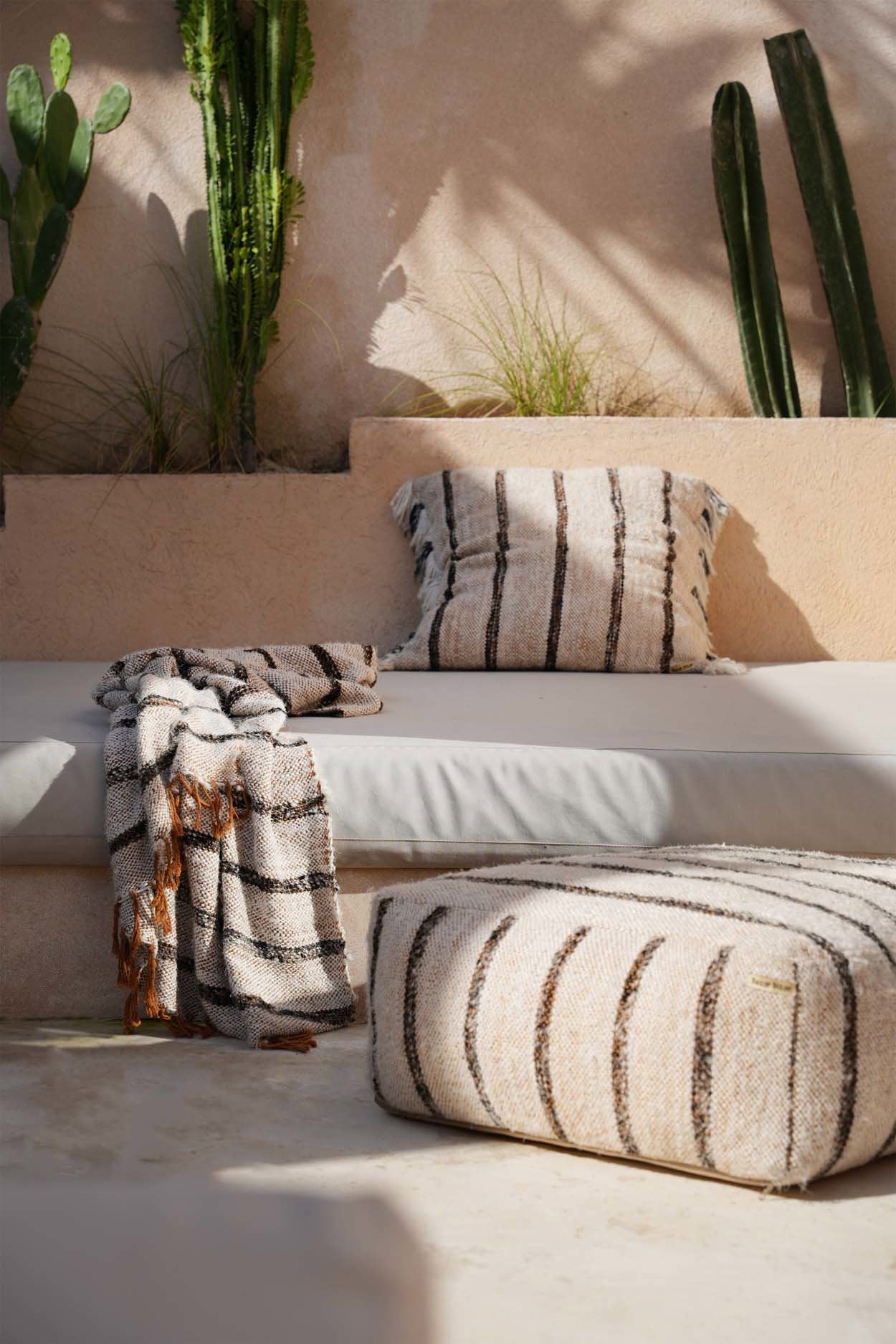The s'il vous Plaid, Bohemian White — 2
