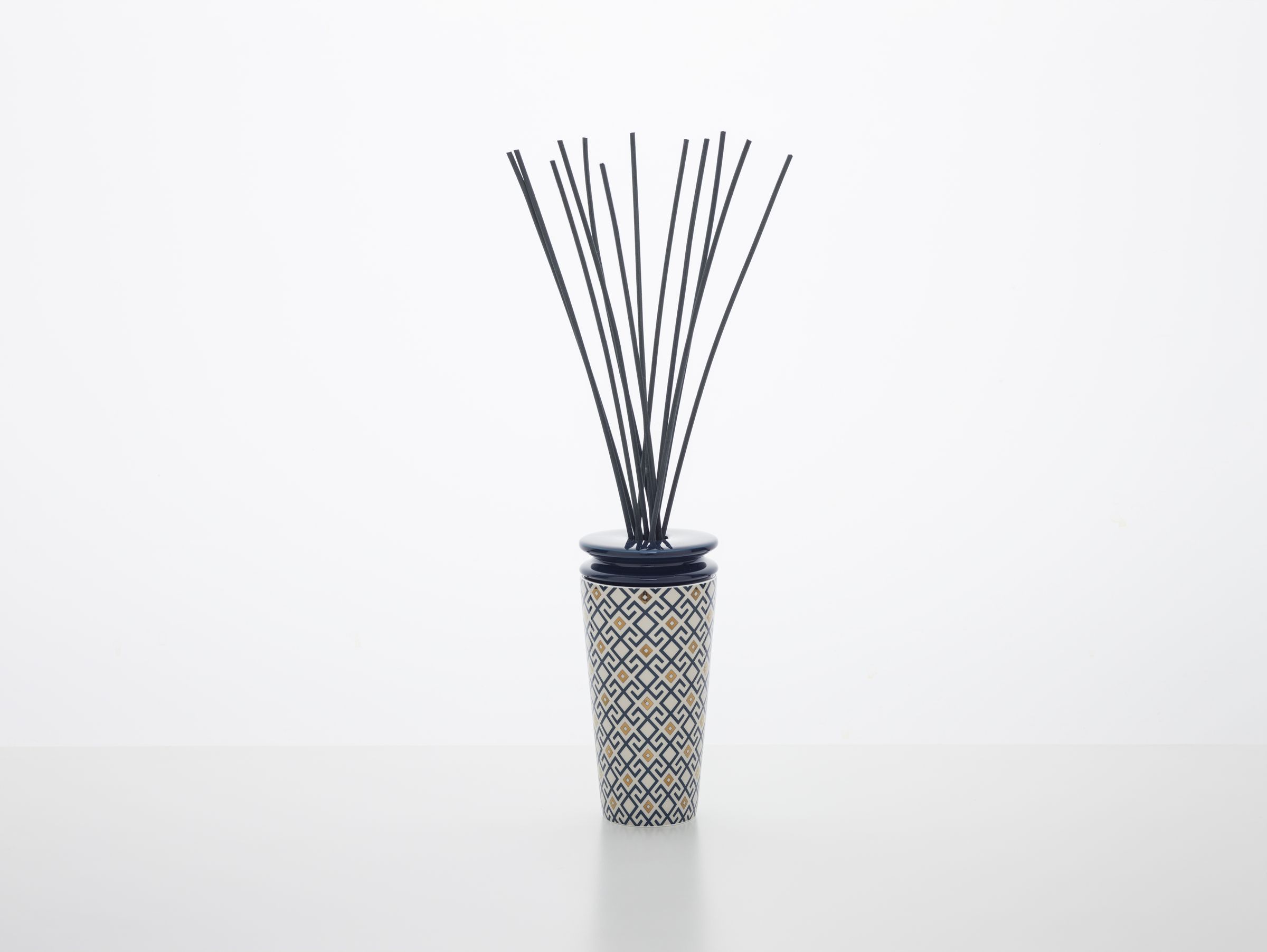 Ilum Fig Arabesque Scent Diffuser, Small — 2