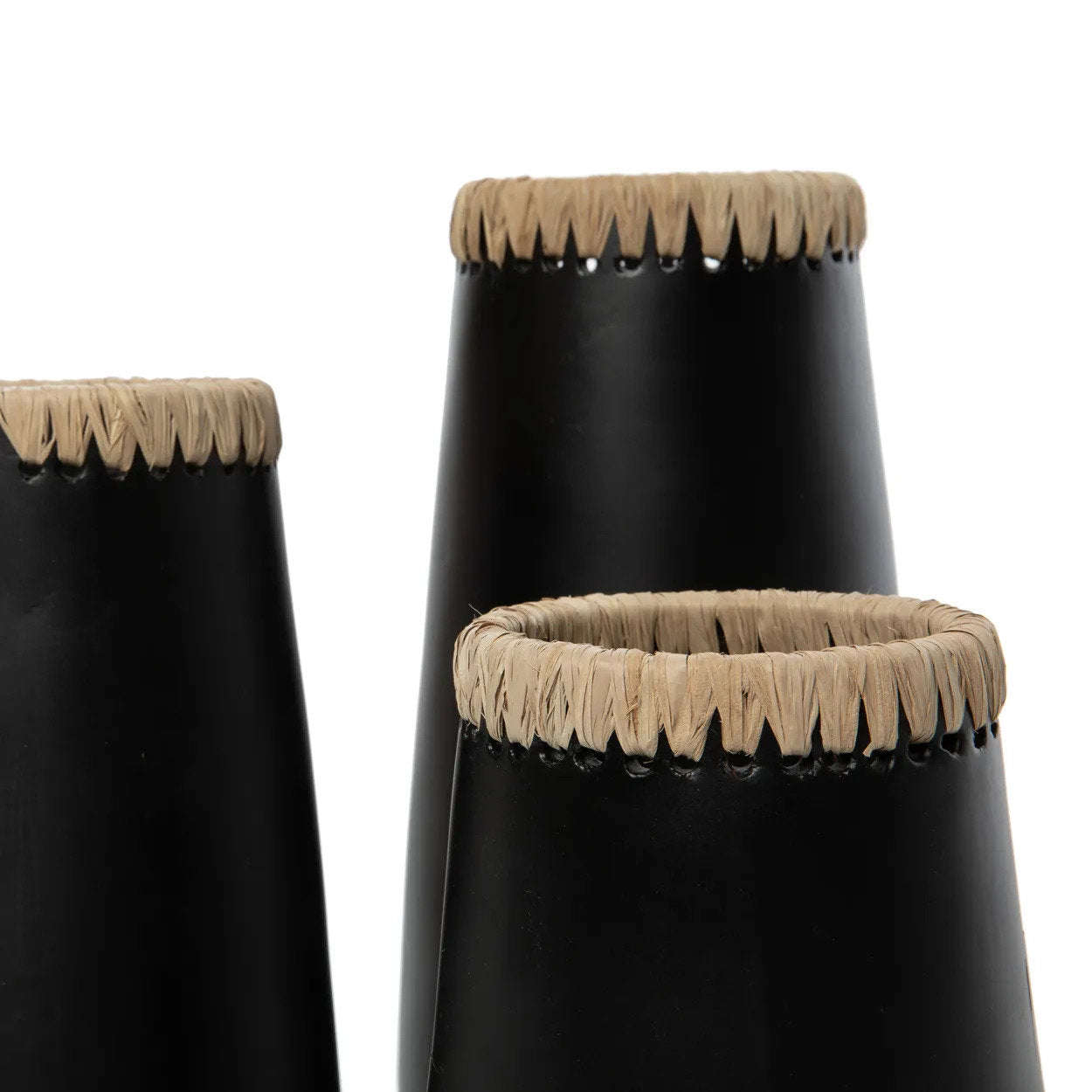 The Sneaky Vase, Black Natural, S — 6