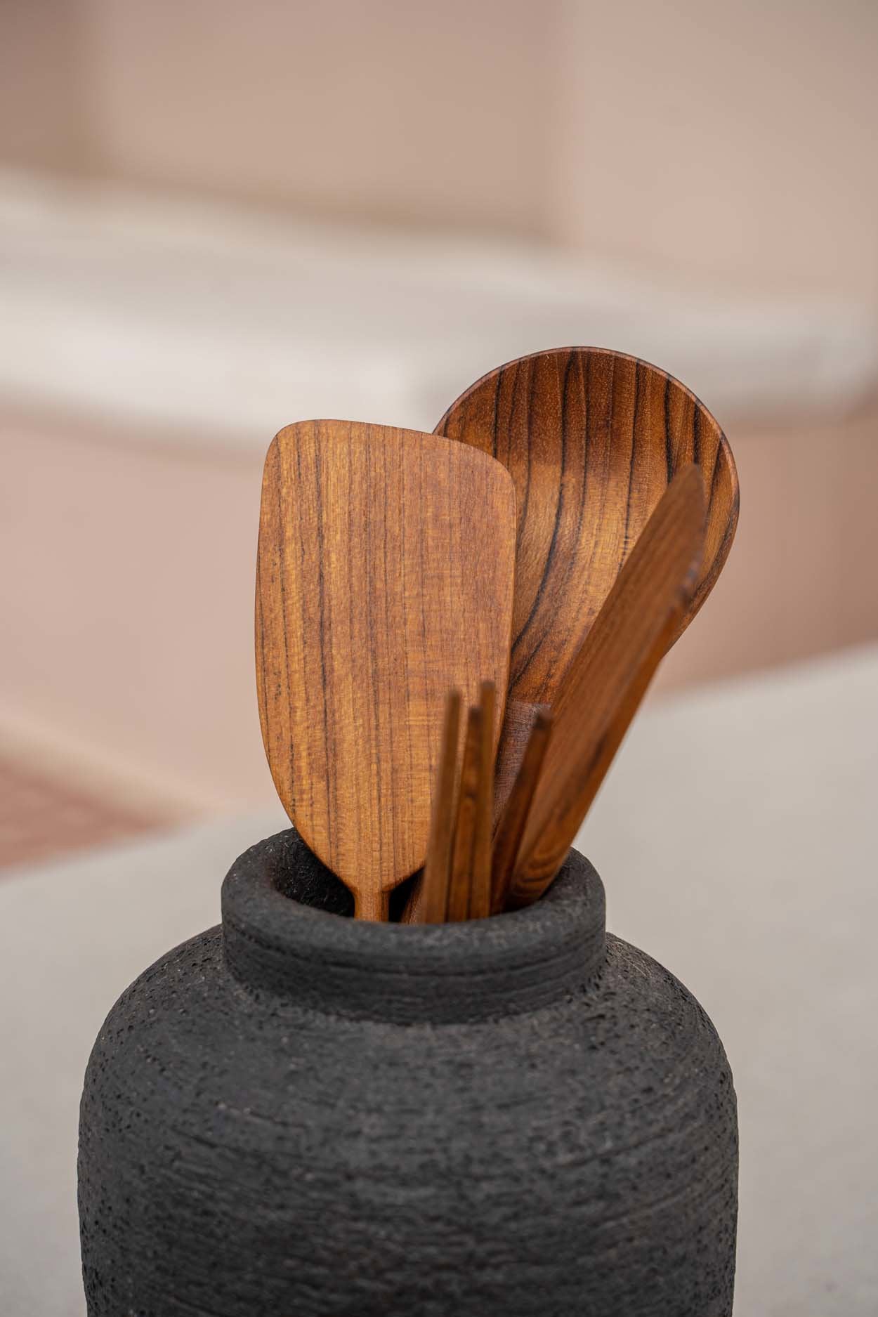 The Peaky Vase, Black, S — 4