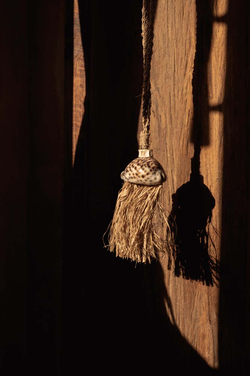 The Raffia Lupina Tassel, Natural — 3